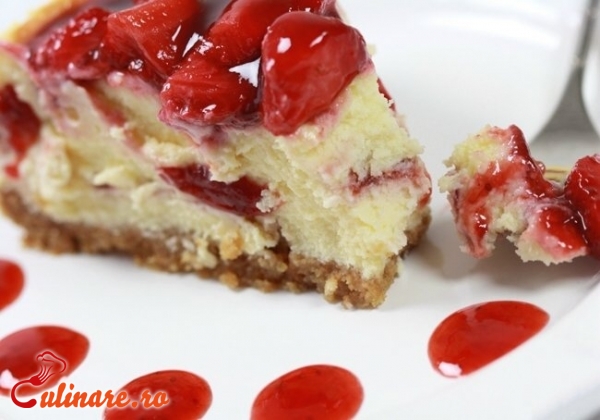 Foto - Cheesecake cu capsuni