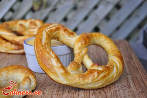 Foto - Covrigei cu branza