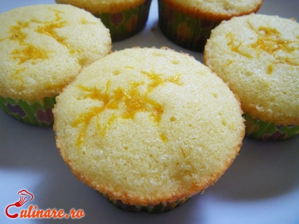 Foto - Cupcakes cu lamaie