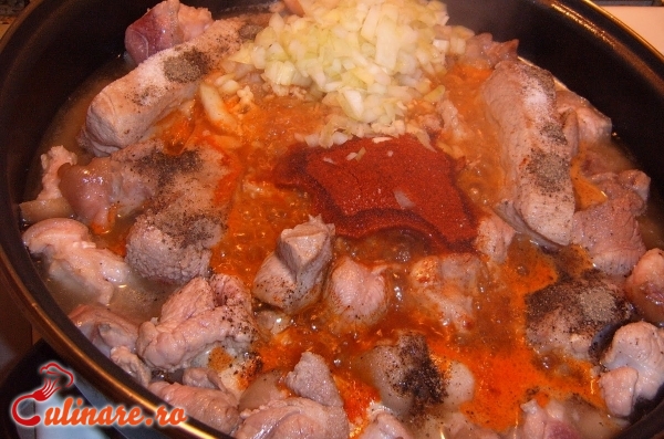 Foto - Mancare cu carne de porc