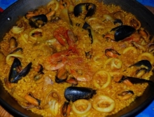 Paella cu fructe de mare