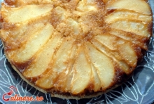 Prajitura cu pere caramelizate