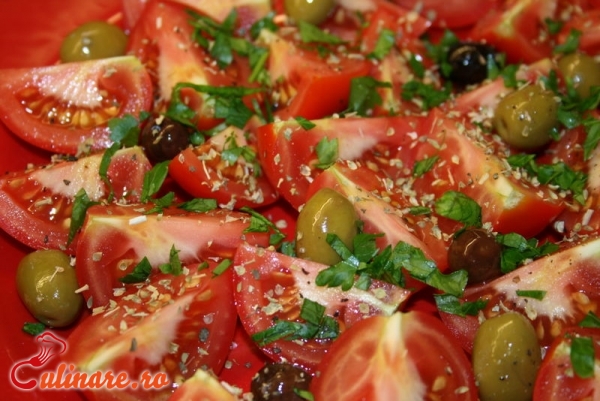 Foto - Salata de rosii