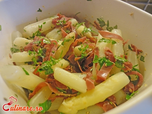 Foto - Salata de sparanghel