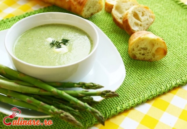 Foto - Supa crema de sparanghel