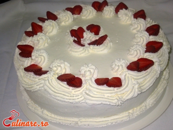Foto - Tort cu frisca